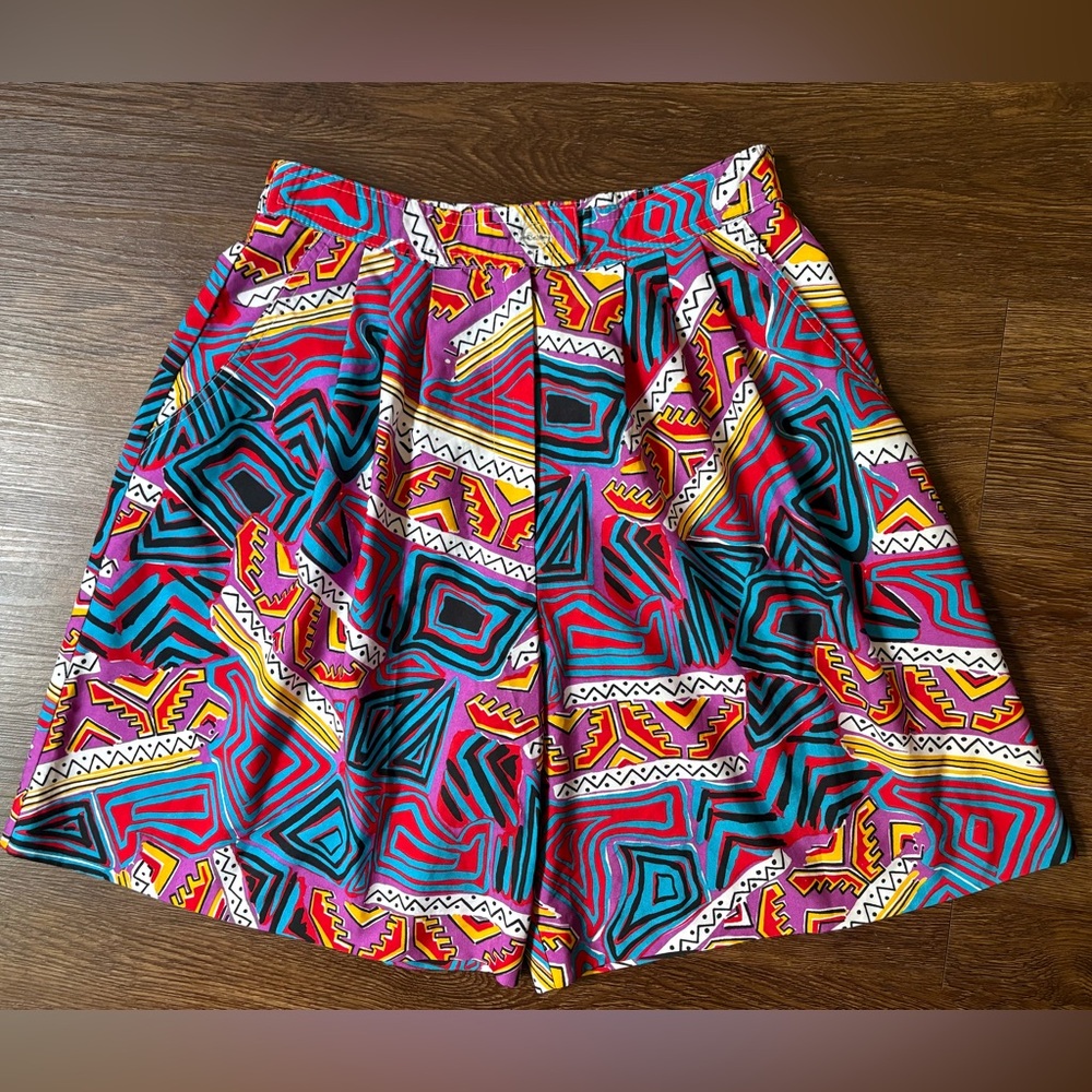 Vintage '80s Lily's Beverly Hills Pleated High Waist Long Shorts Geometric M
